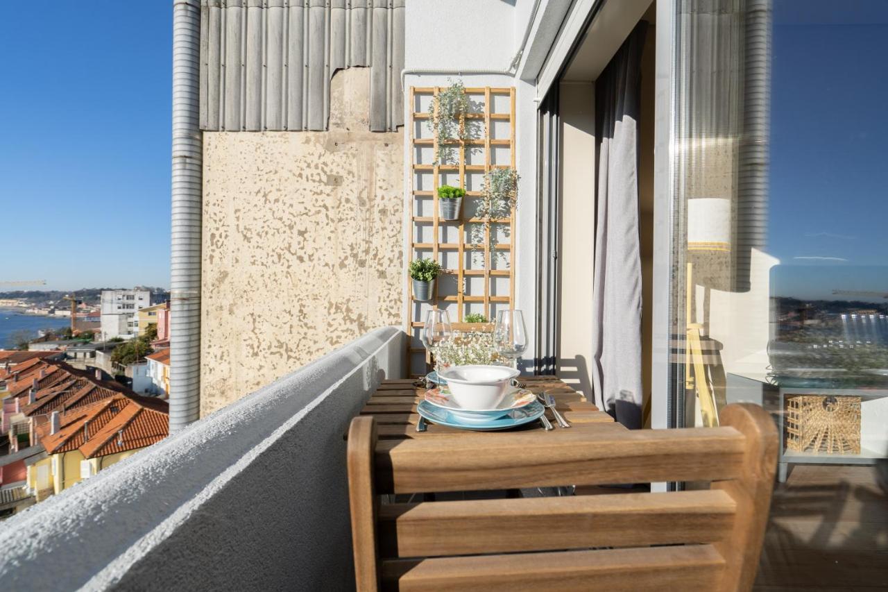 דירות וילה נובה דה גאיה Gaya Avenue Flats - Elegant Contemporary Flats With Balcony מראה חיצוני תמונה